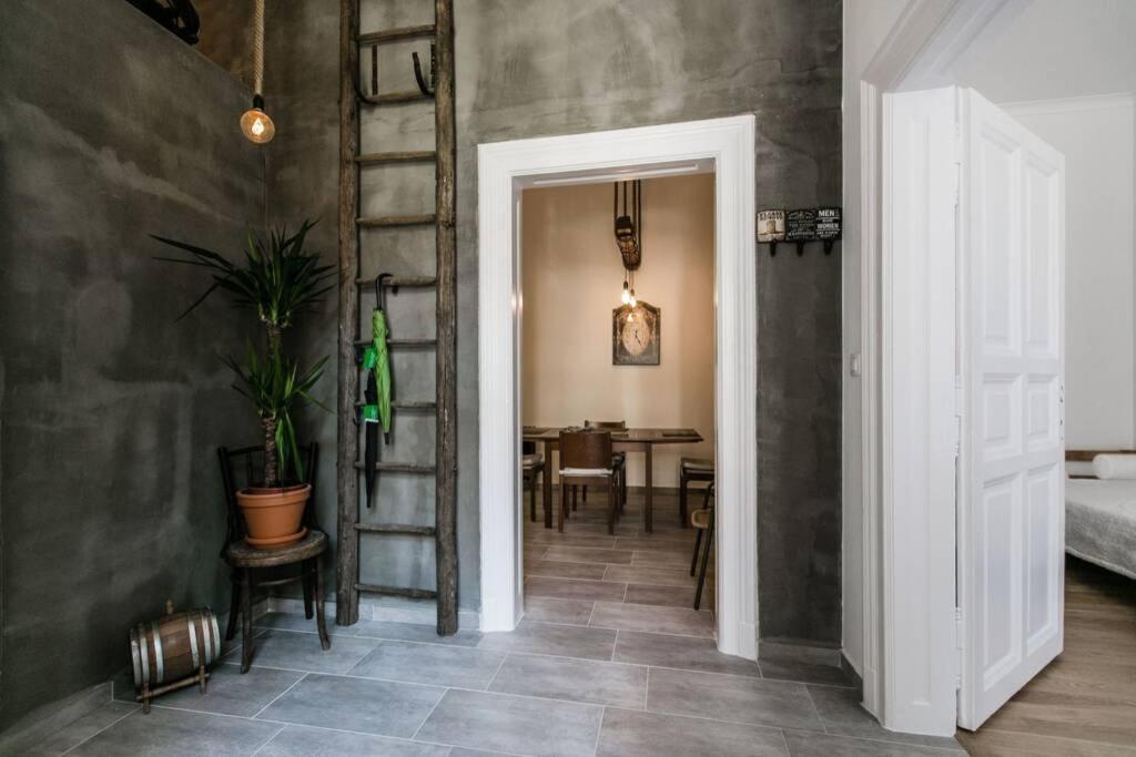 Your Gorgeous And Spacious Dream Home Free Parking Budapest Exterior photo