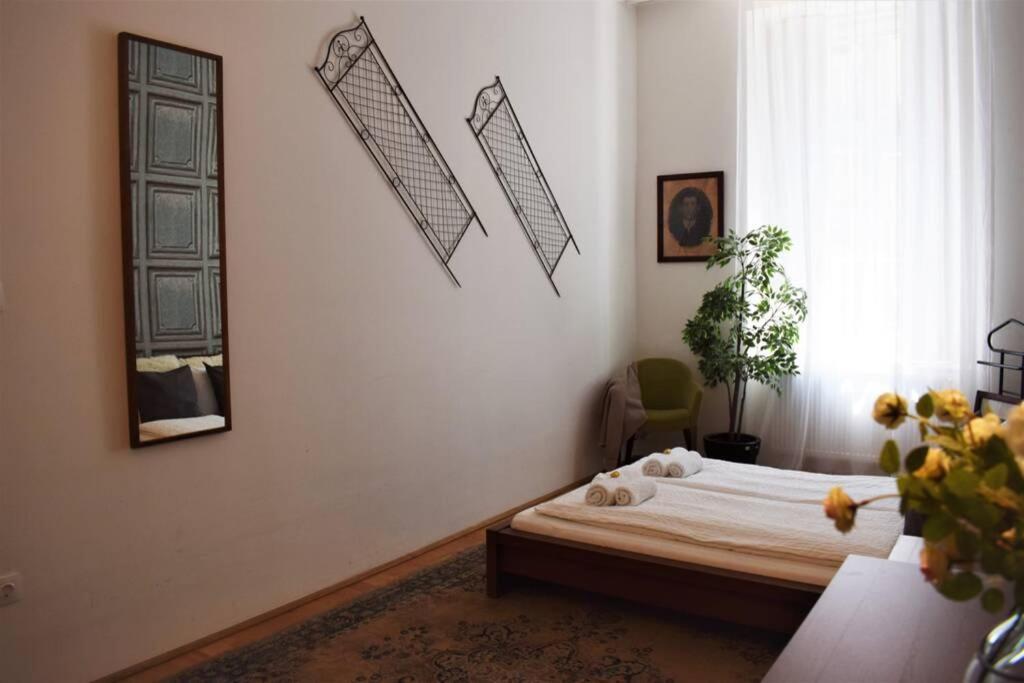 Your Gorgeous And Spacious Dream Home Free Parking Budapest Exterior photo